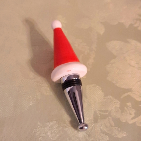 Santa hat bottle stopper nwot - Picture 2 of 2